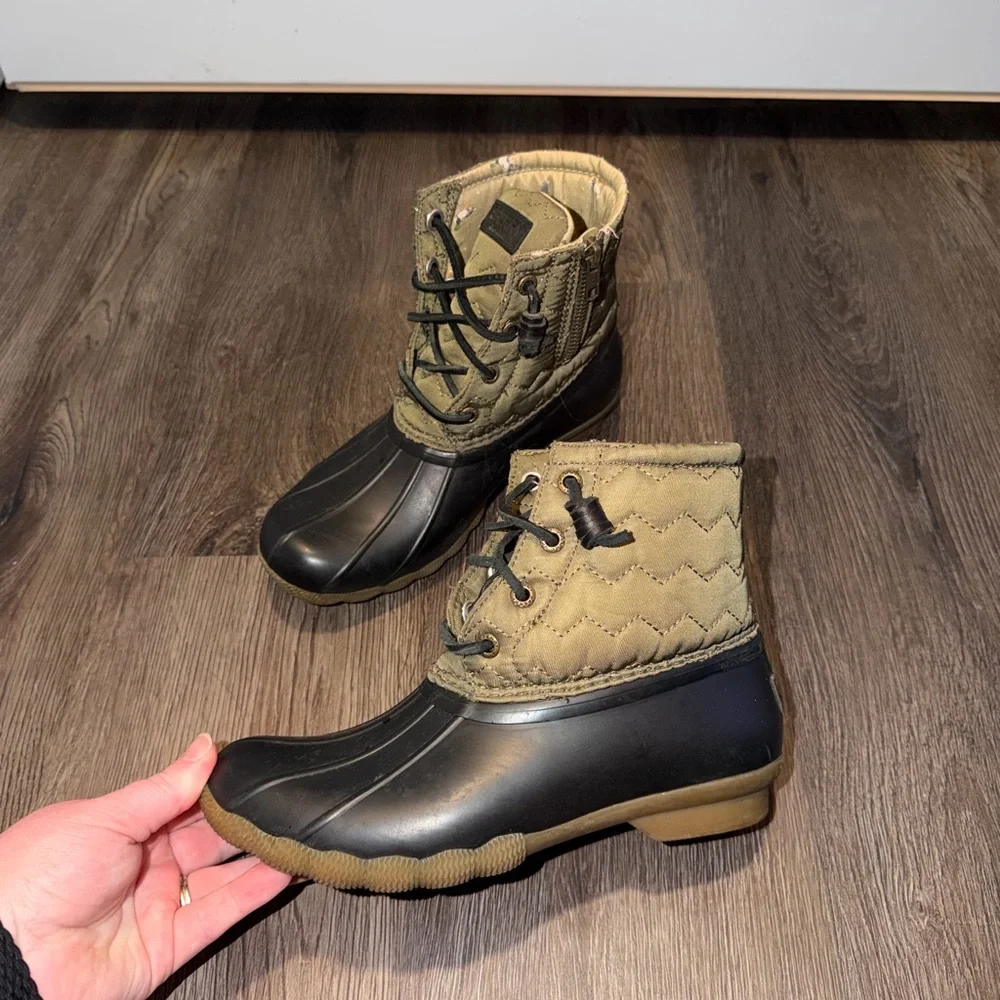 Sperry Black and Olive Winter Boots